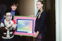 По итогам выставки в МШ "Мирас", вручение картин детскому дому